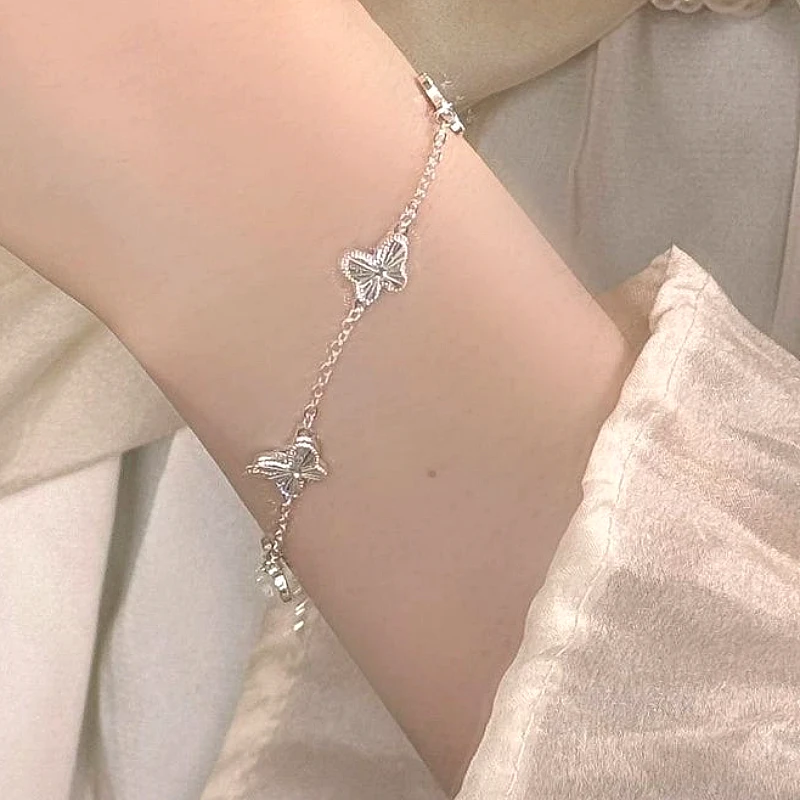 silver-tone-butterfly-station-chain_1320_shej.webp